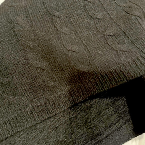 Pure Cashmere Cable Knit Poncho - Picture 9 of 11